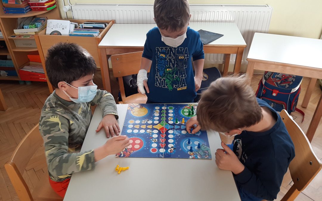Družabna igra: ČLOVEK, NE JEZI SE